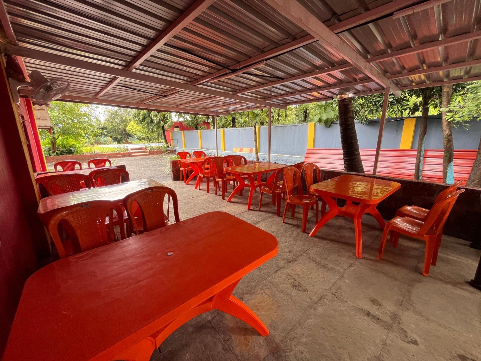 Karjat In Resort Екстериор снимка