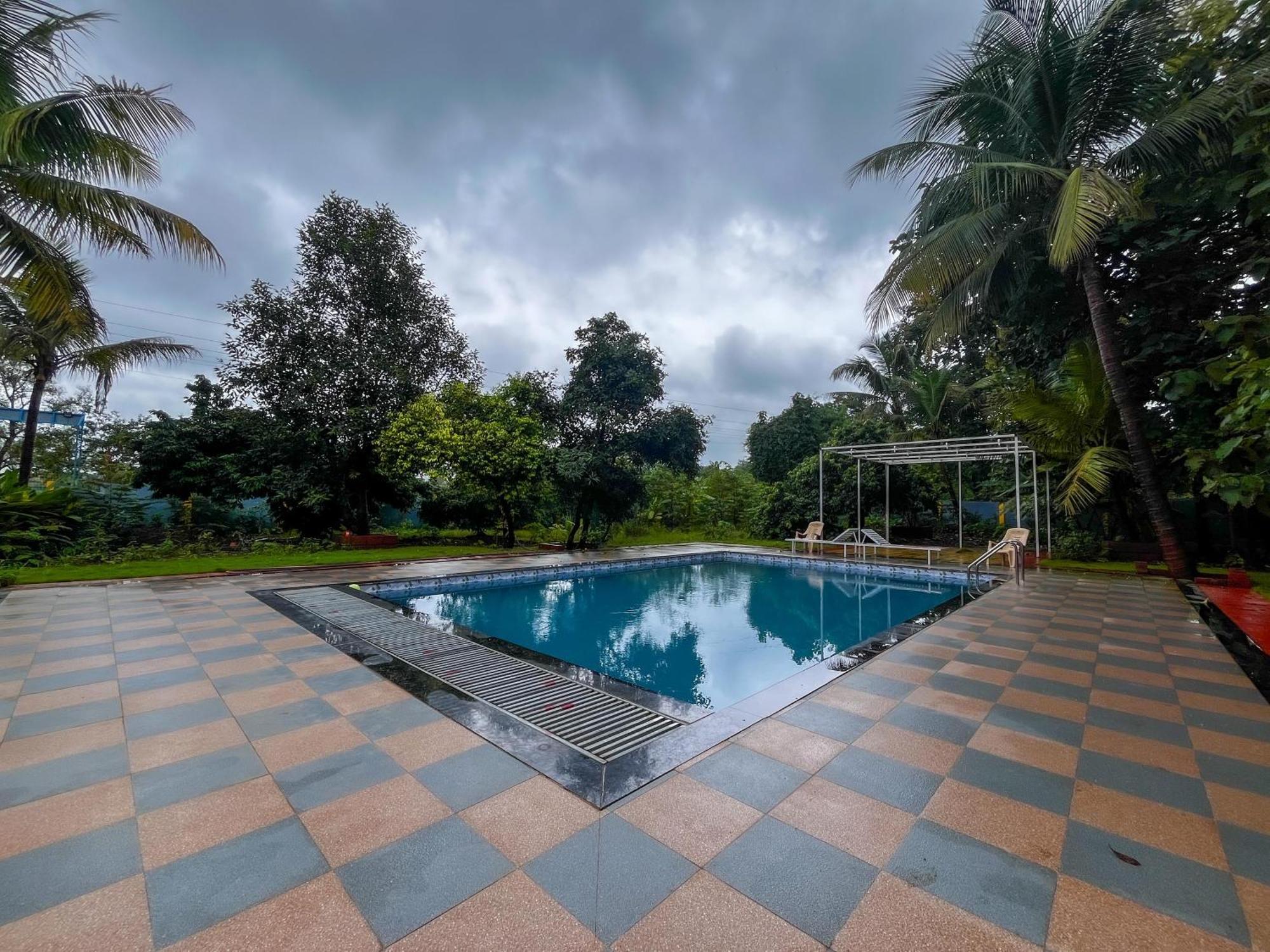 Karjat In Resort Екстериор снимка